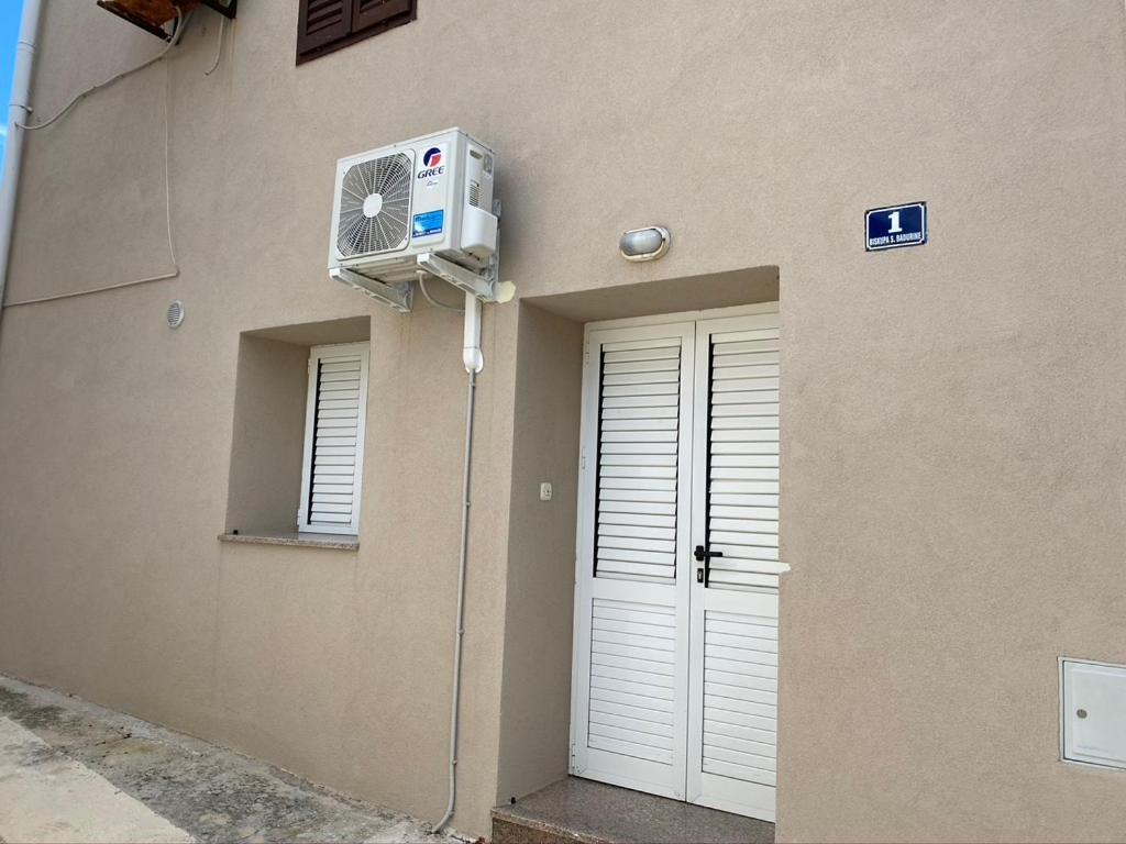 Skunca'S House (Adults Only) Hotel Novalja Ngoại thất bức ảnh